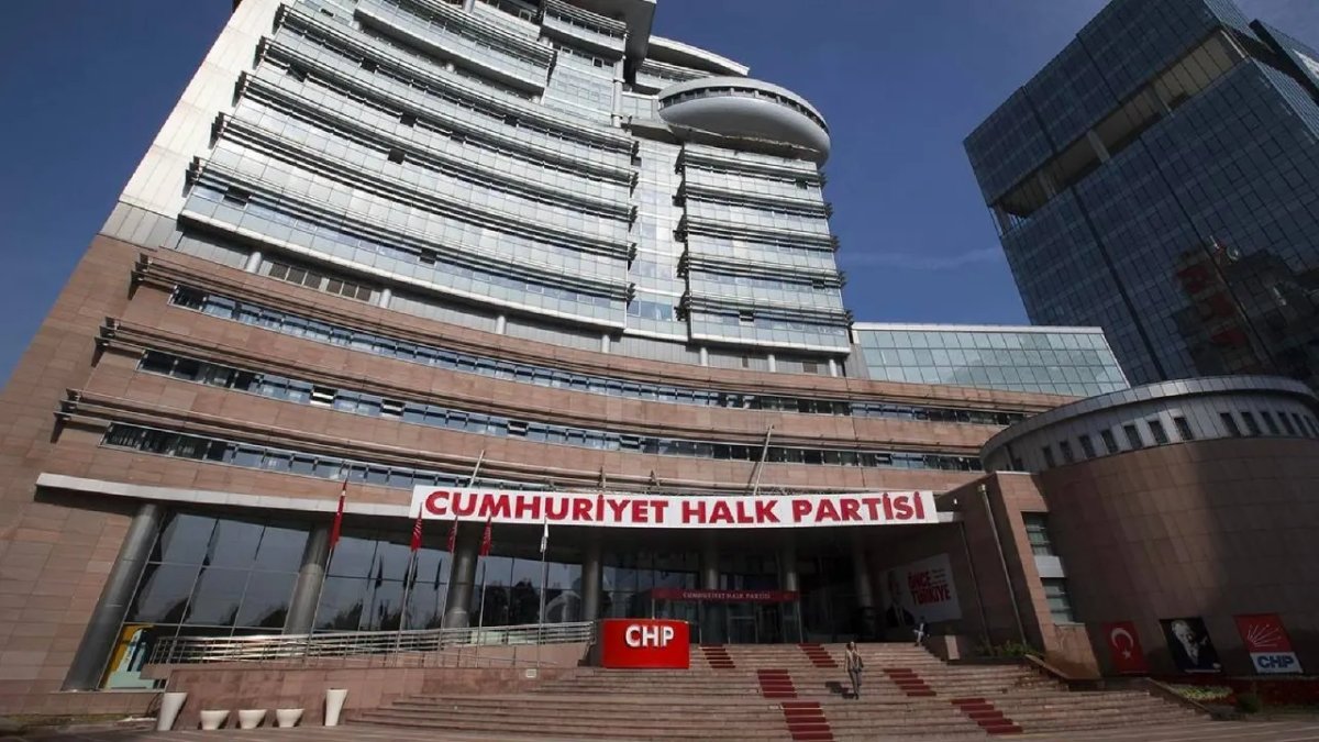CHP’den Manavgat kararı: 3 isim ihraç talebiyle disipline sevk edildi, 2 başkanın üyeliği askıya alındı