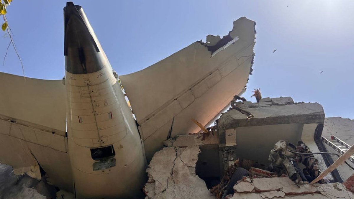 260 can gitti, kazadan geriye 32 saniye kaldı: Boeing'lerin yakıt sistemi incelemede