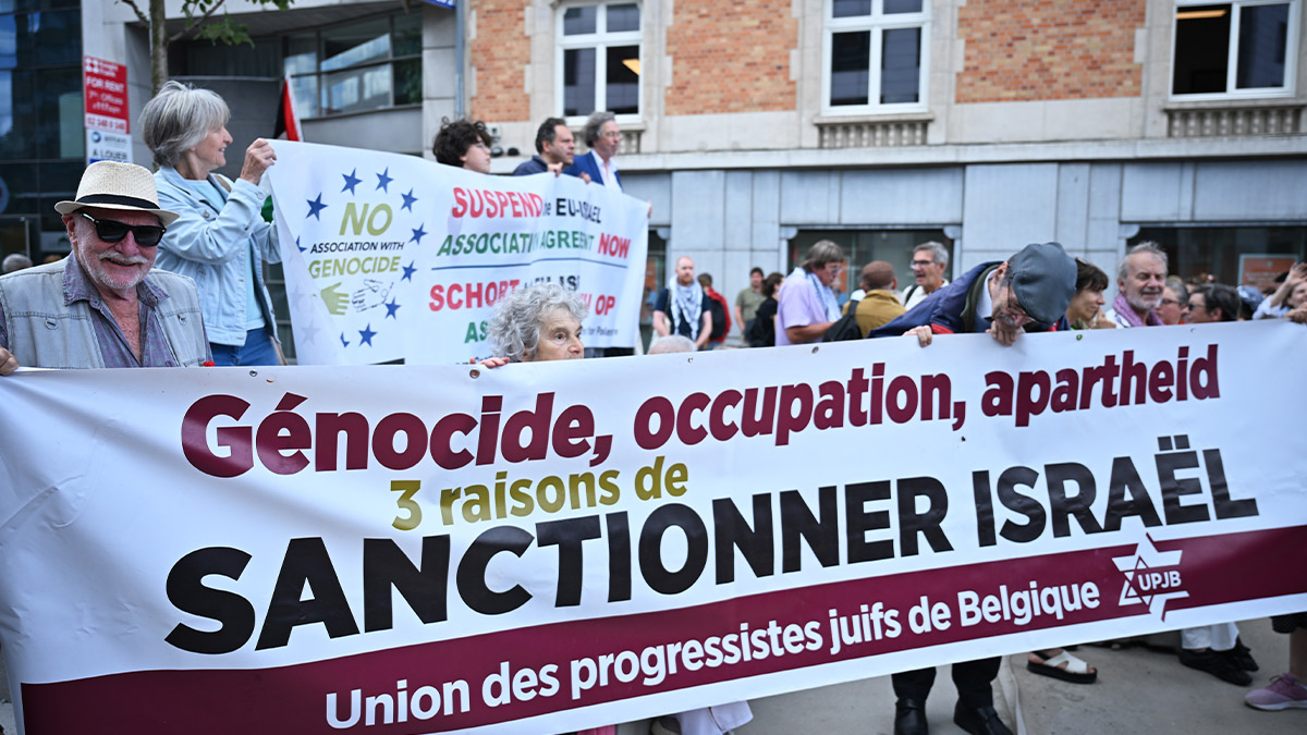 AB Konseyi önünde Filistin'e destek gösterisi