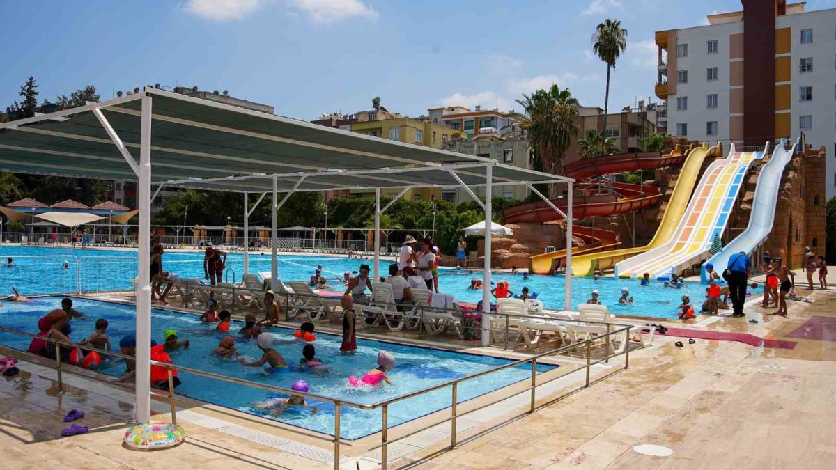 Havuz keyfi kabusa dönmesin! Havuzdan bulaşıyor, en çok çocukları etkiliyor