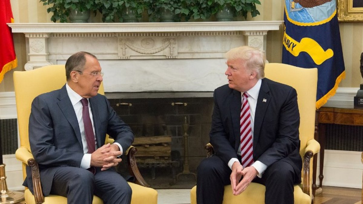 Lavrov: Trump, Avrupa'nın baskısı altında yön değiştiriyor