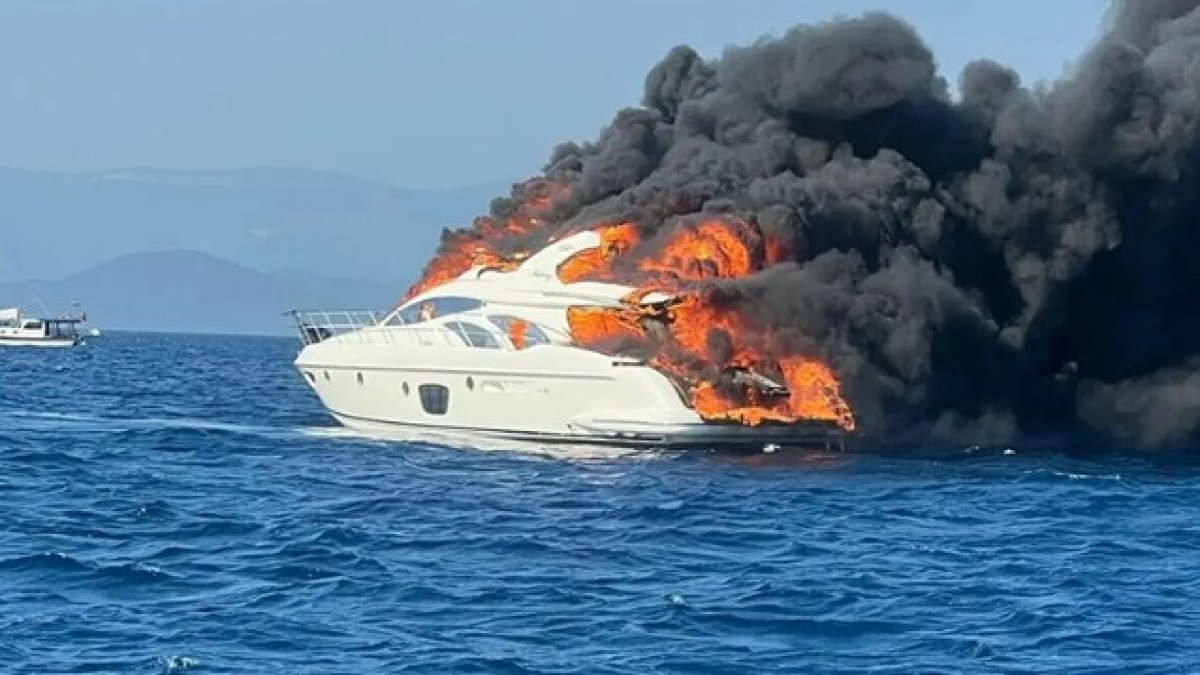 Bodrum'da lüks yat alev alev yanmıştı: Sahibi ünlü iş insanı Faruk Mıstaçoğlu çıktı