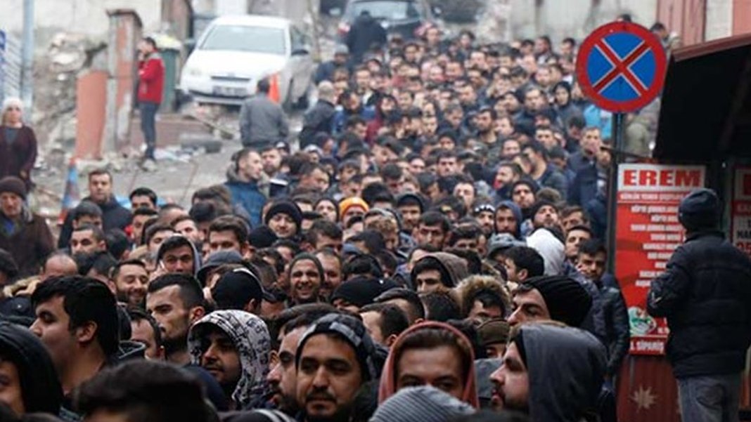 Kadınlar, gençler ve yaşlılar iş kuyruğunda: İşsiz sayısı 2 milyonu aştı