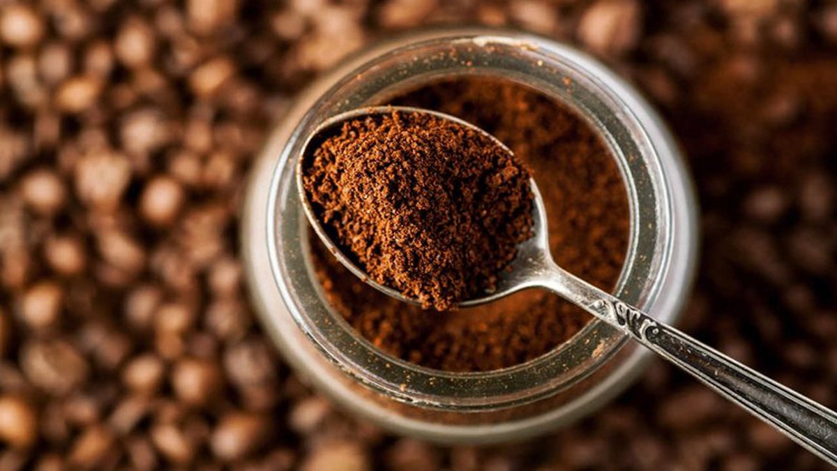 Türk kahvesi hep bayatlıyorsa bu sırrı deneyin: Annelerimizin yıllardır uyguladığı pratik yöntemle günlerce taze kalıyor!