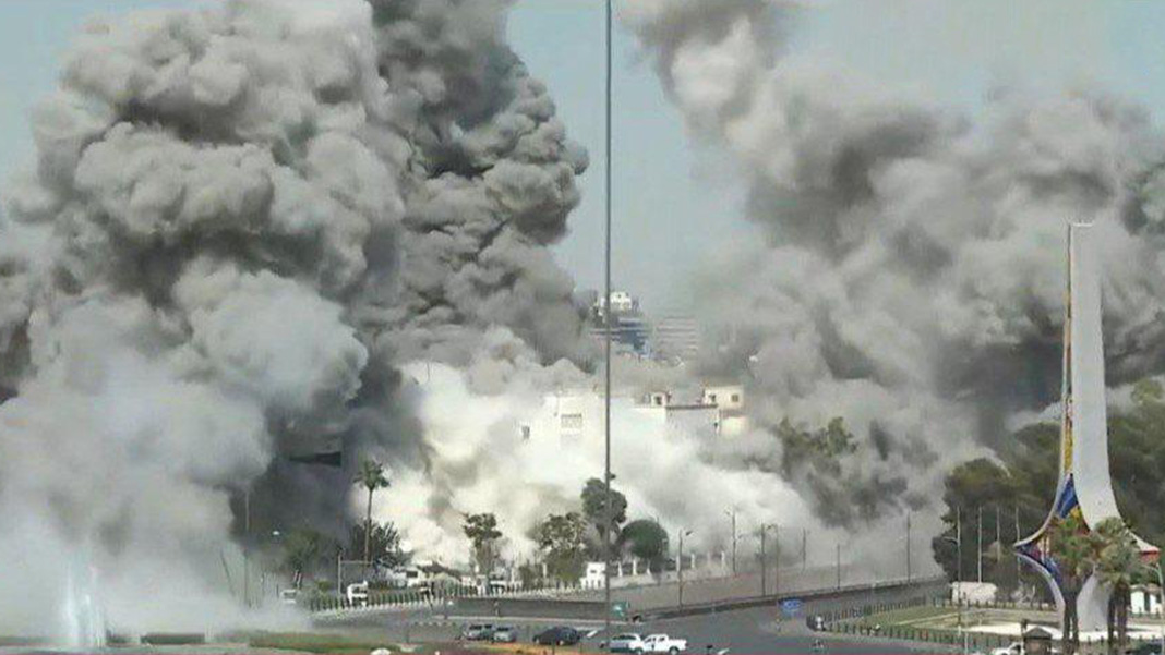 İsrail, günlerce sürecek savaşa hazırlanıyor: Cumhurbaşkanlığı sarayı ve genelkurmay binası vuruldu