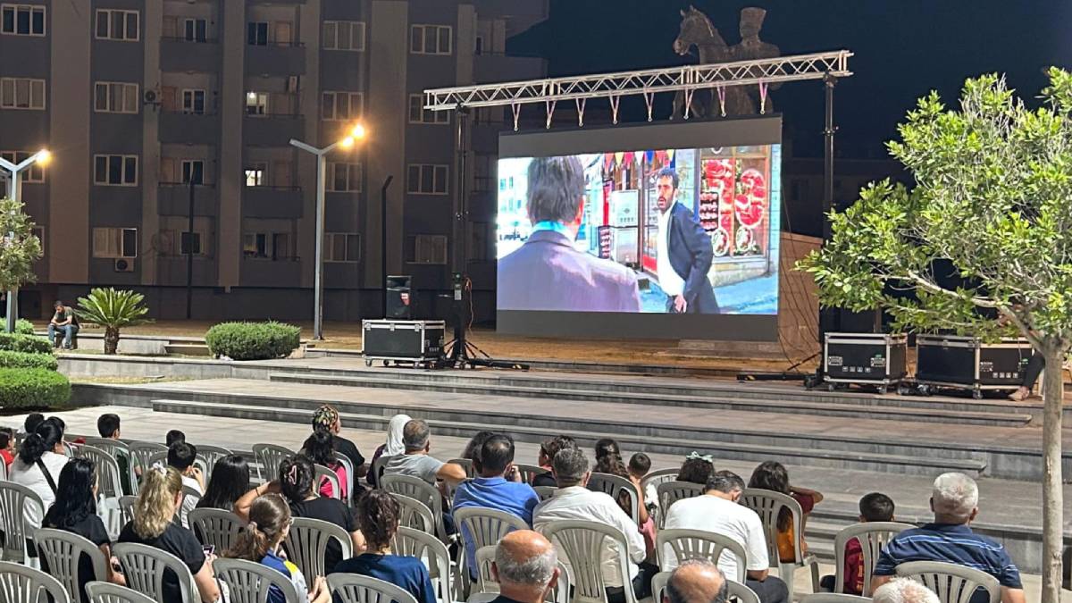 Açık hava sinemaları "Beyaz Melek" ile başladı