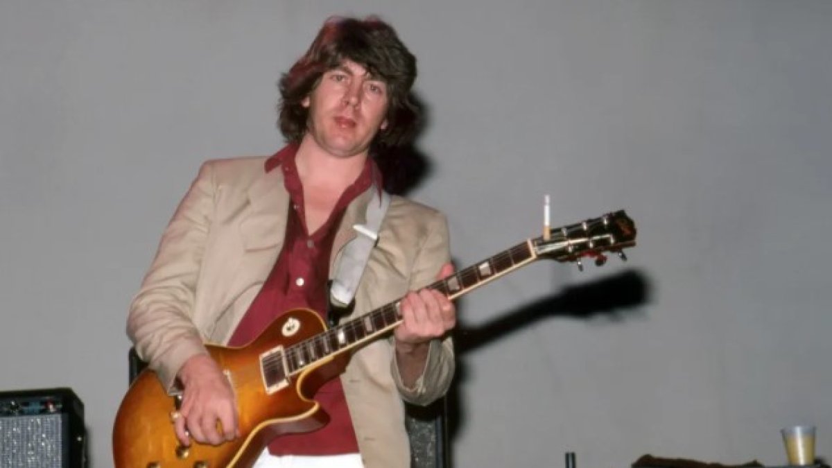 Rolling Stones’un çalınan gitarı Metropolitan Müzesi’nden çıktı