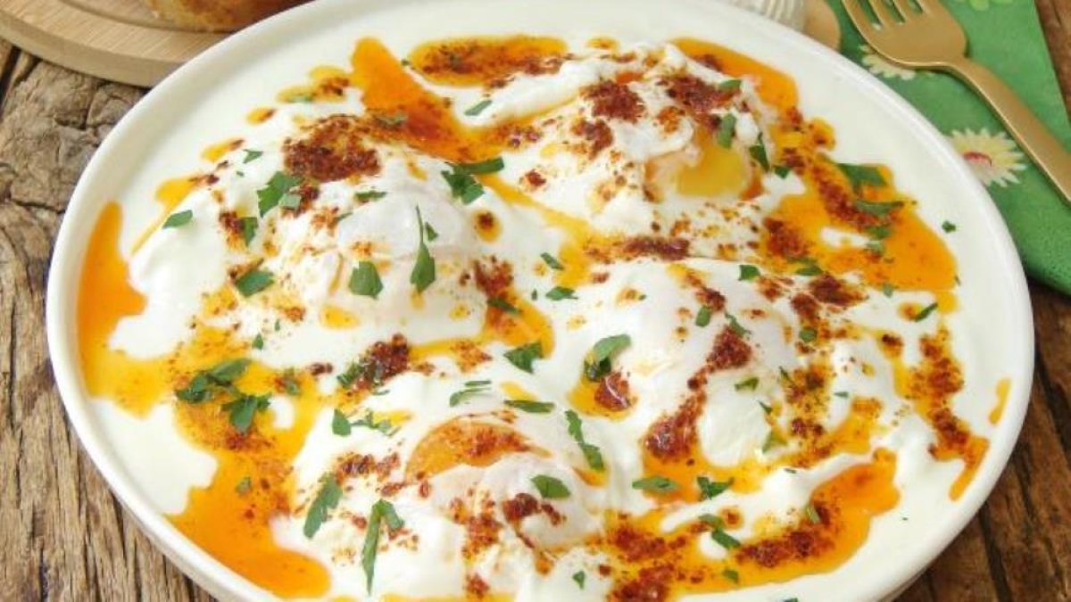 Yoğurtlu yaz kahvaltısı tabağı! 5 dakikada serin ve doyurucu: Tava, ocak kirlenmeyevek