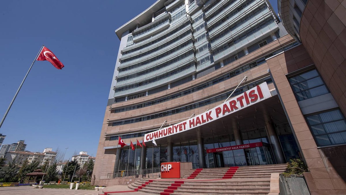 CHP'nin kurultay takviminde değişiklik yok: 'Olağanüstü Kurultay iptal edilsin' talebine ret
