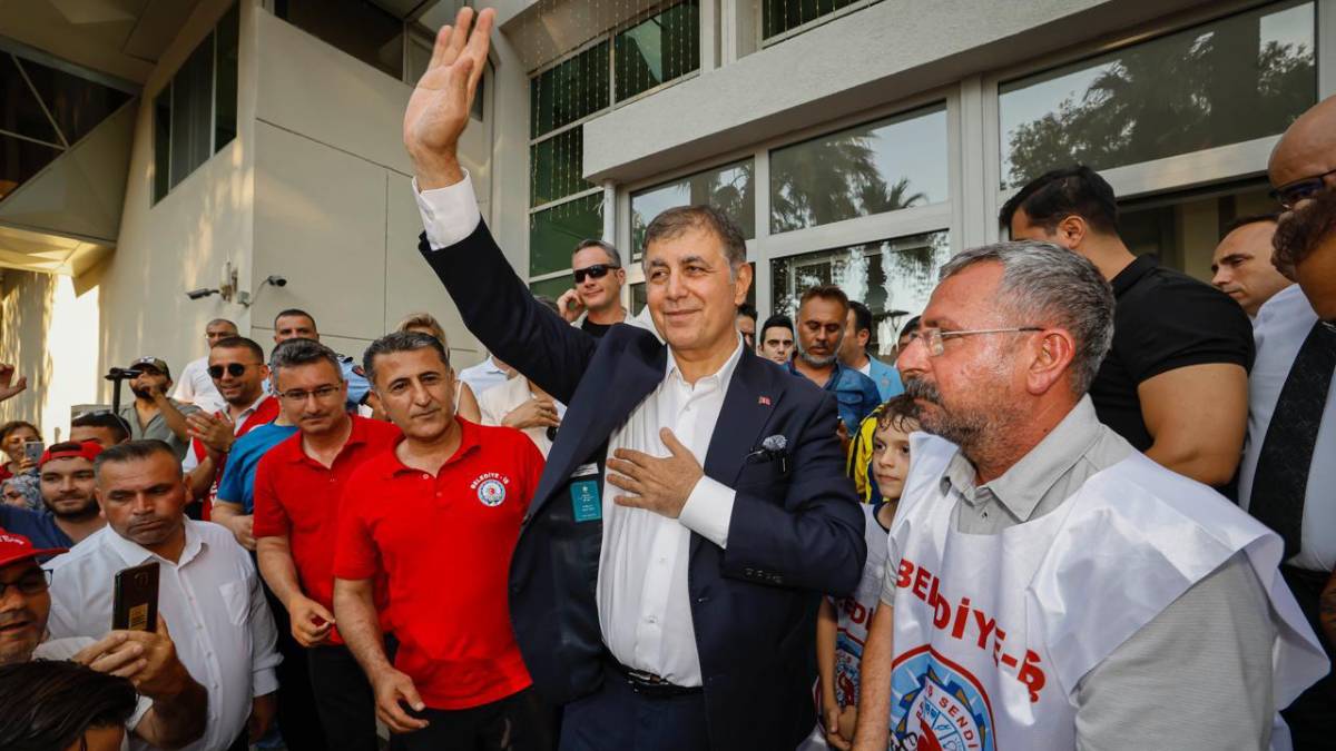 İzmir Büyükşehir Belediyesi ile sendika arasındaki uzlaşmazlık çözüldü: Tüm işçiler geri alınacak