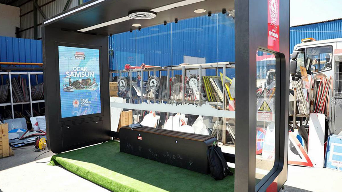 Otobüs beklemek hiç bu kadar 'cool' olmamıştı! Samsun'a dijital duraklar geliyor