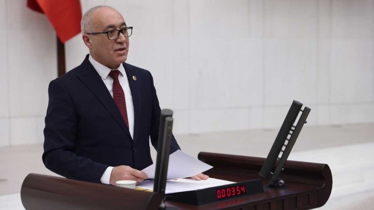 Gelecek Partisi İstanbul Milletvekili Doğan Demir istifa etti