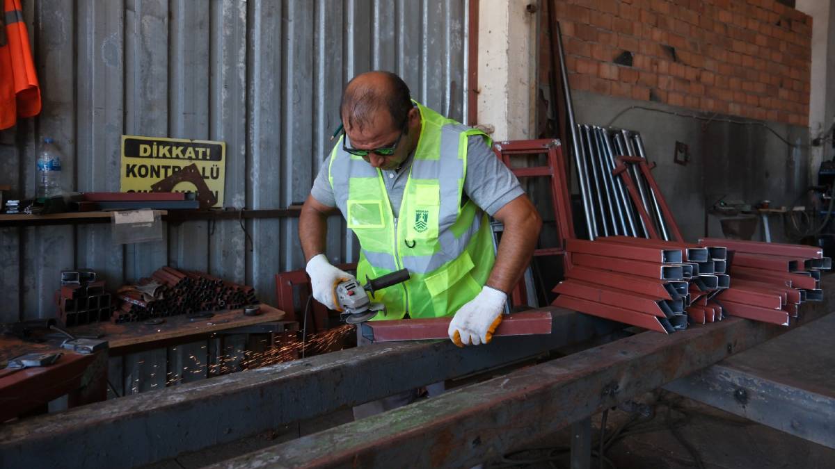 Bodrum Belediyesi kendi imalatlarıyla tasarruf sağlamaya devam ediyor