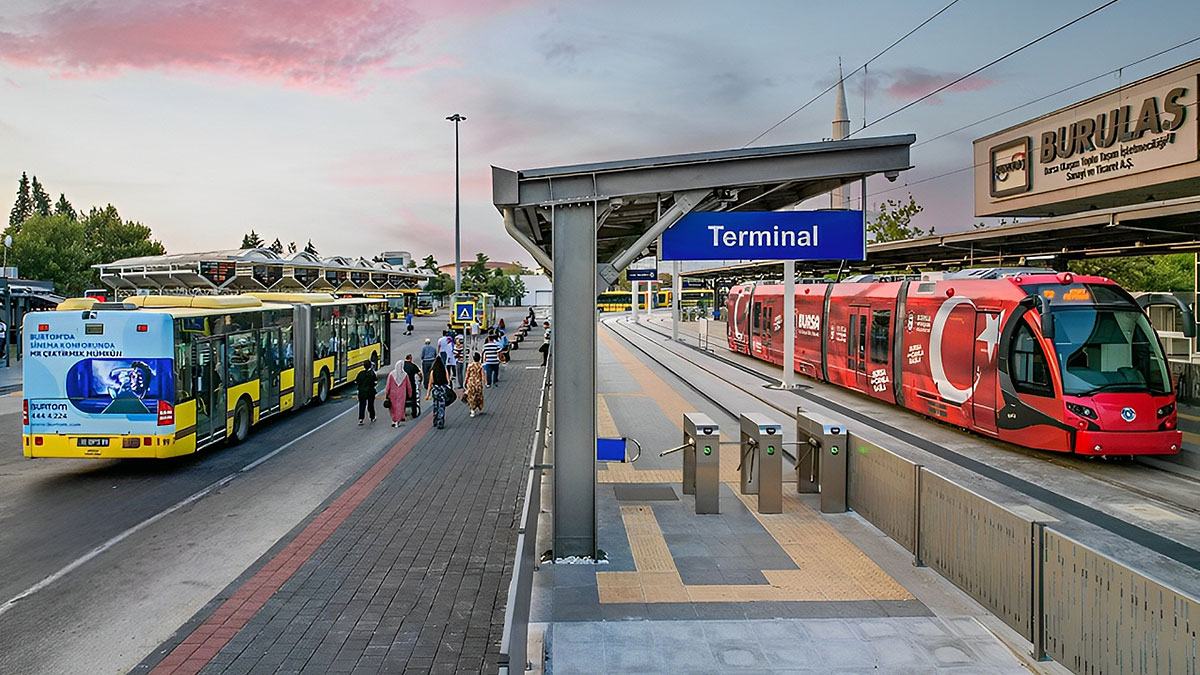 Bursalılara kötü haber: Toplu ulaşıma büyük zam geldi! Her gün milyonlarca kişi kullanıyor