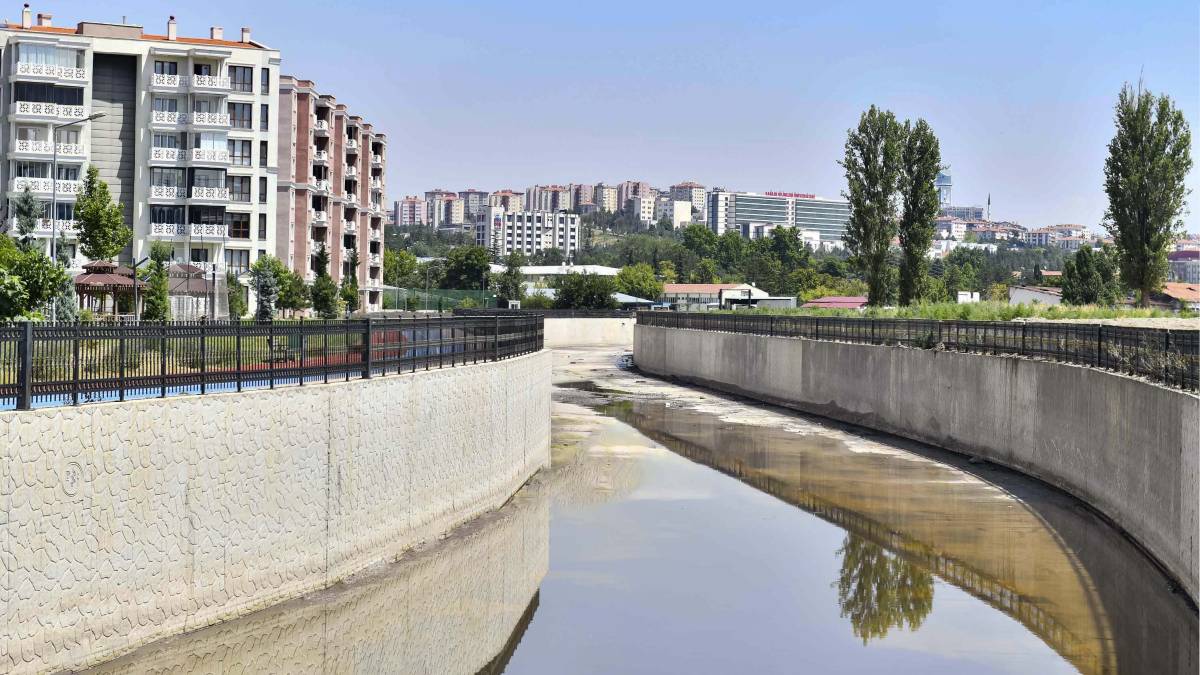 Tarihinde ilk kez taştı… Ankara Çayı alarm veriyor