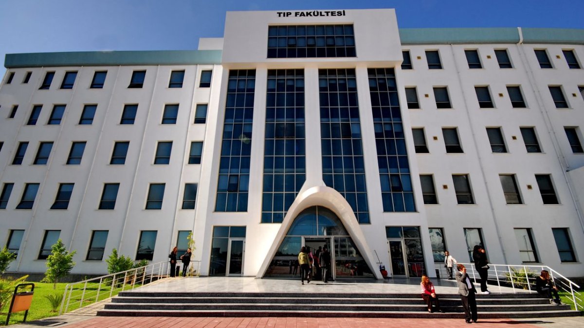 Vakıf üniversitelerinde ücretler uçuşta: Tıp fakülteleri 1,5 milyon liraya dayandı