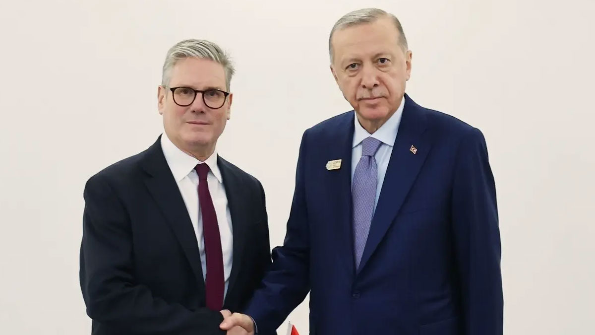 Erdoğan, Starmer ile telefonda görüştü