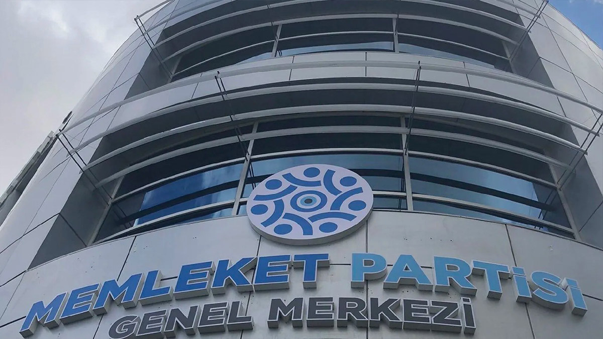 Delegeler kararını verdi: Memleket Partisi resmen kapandı