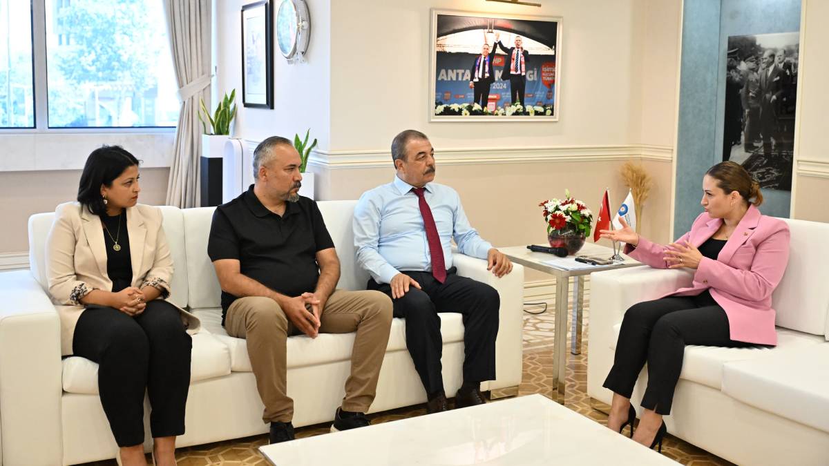 Birleşik Kamu-İş Konfederasyonu’ndan Büyükşehir’e destek ziyareti