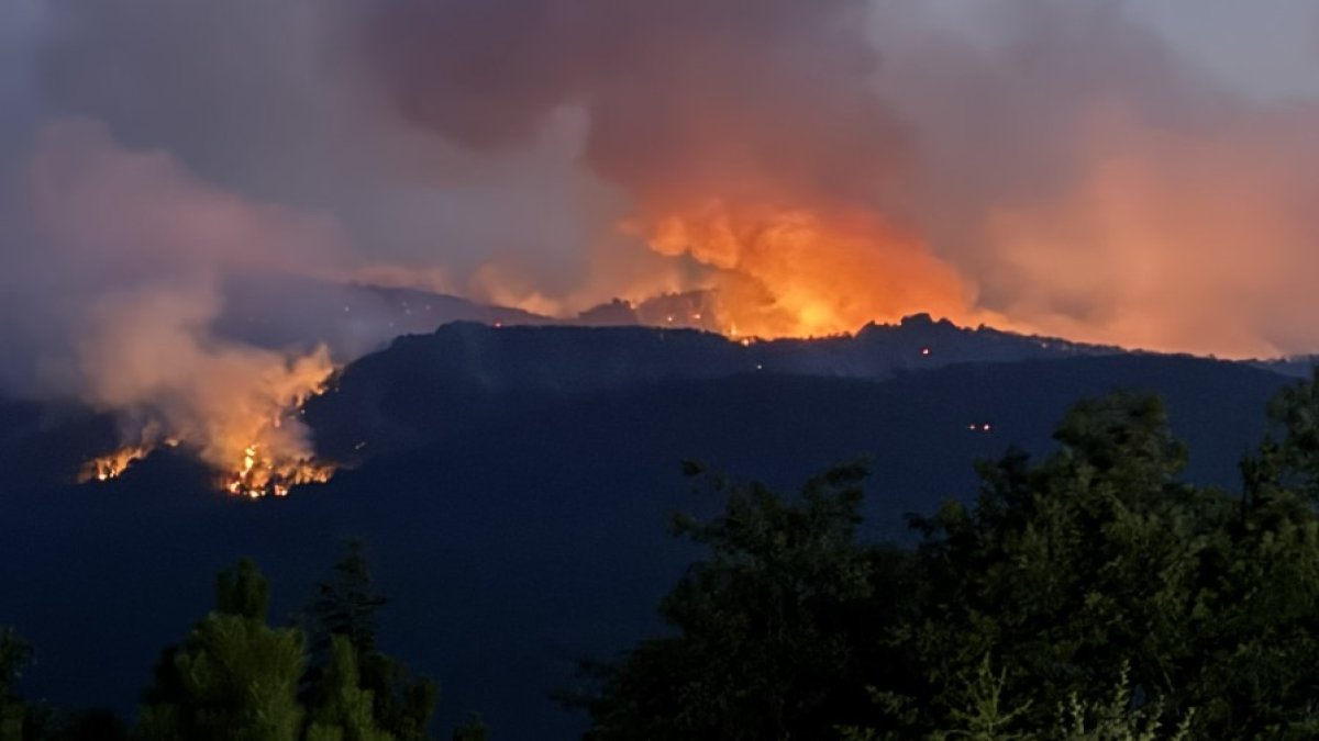 Eskişehir'deki orman yangınından acı haber: 5’i AKUT, 5’i orman işçisi 10 kişi şehit oldu
