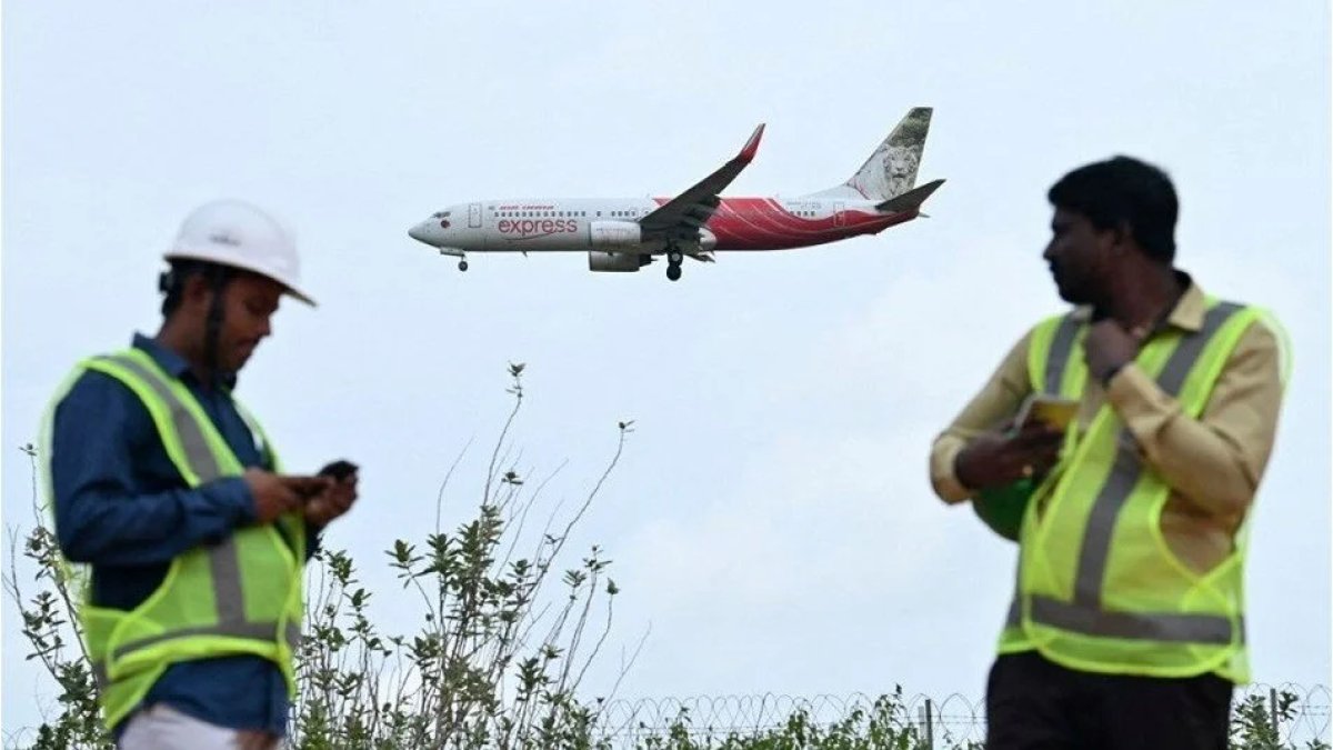 Air India’da ikinci facia paniği: Uçağın kuyruğu inişte alev aldı