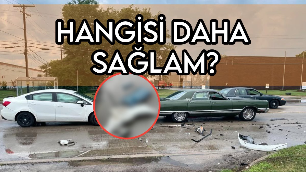 Bu fotoğraf sosyal medyayı salladı! 1973 model arabaya çarpan yeni otomobil paramparça oldu, klasiğin sadece plakası düştü