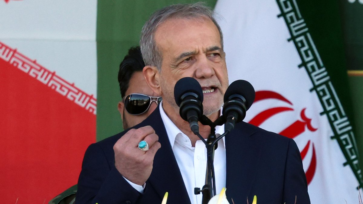 Pezeşkiyan’dan İsrail’e rest: Savaştan korkmuyoruz, nükleer program sürecek