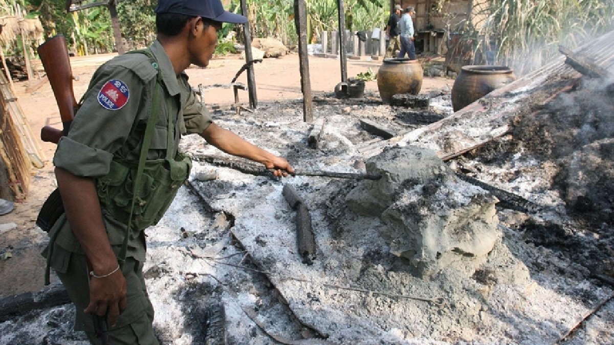 Tayland ile Kamboçya arasında çatışma çıktı: F-16’lar havada