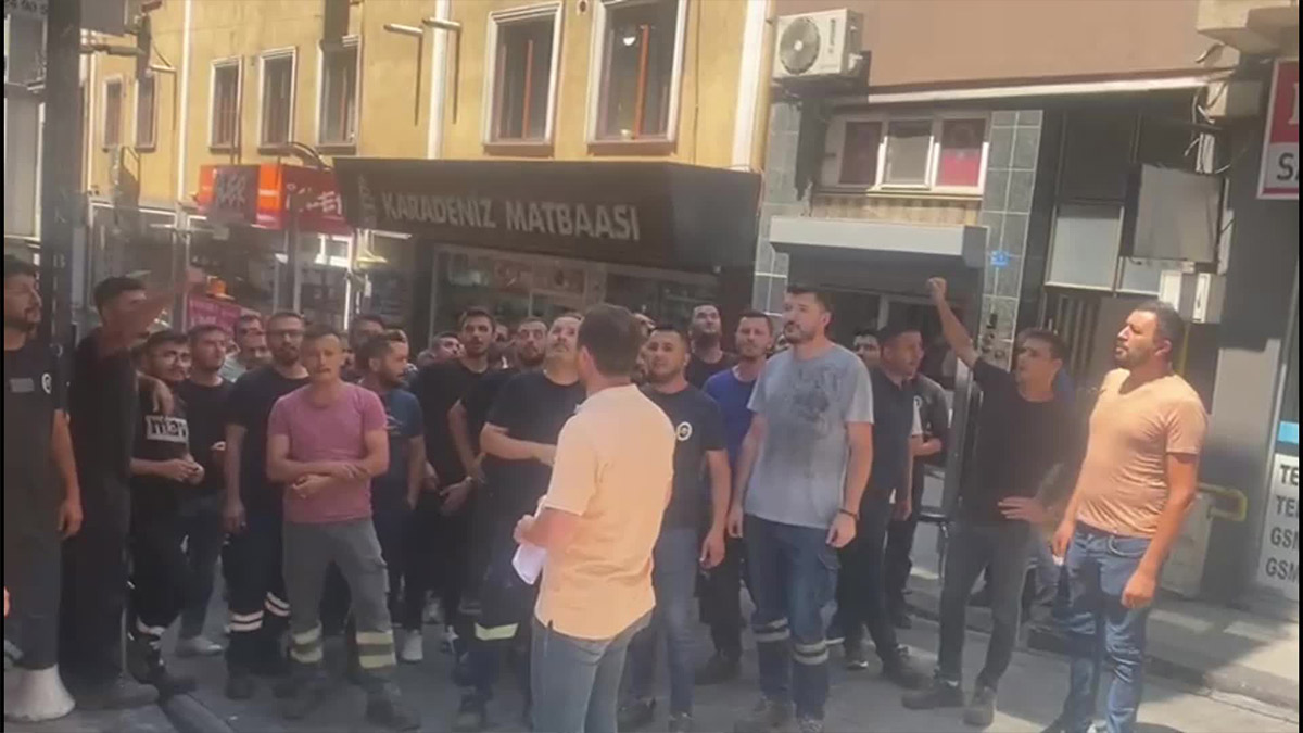 Zonguldak'ta madencilerden TİS protestosu: Bordro yaktılar