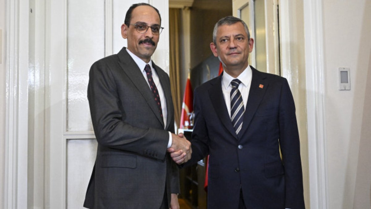 Kalın ile CHP lideri Özel TBMM'de görüştü: Terörsüz Türkiye çalışmaları ele alındı