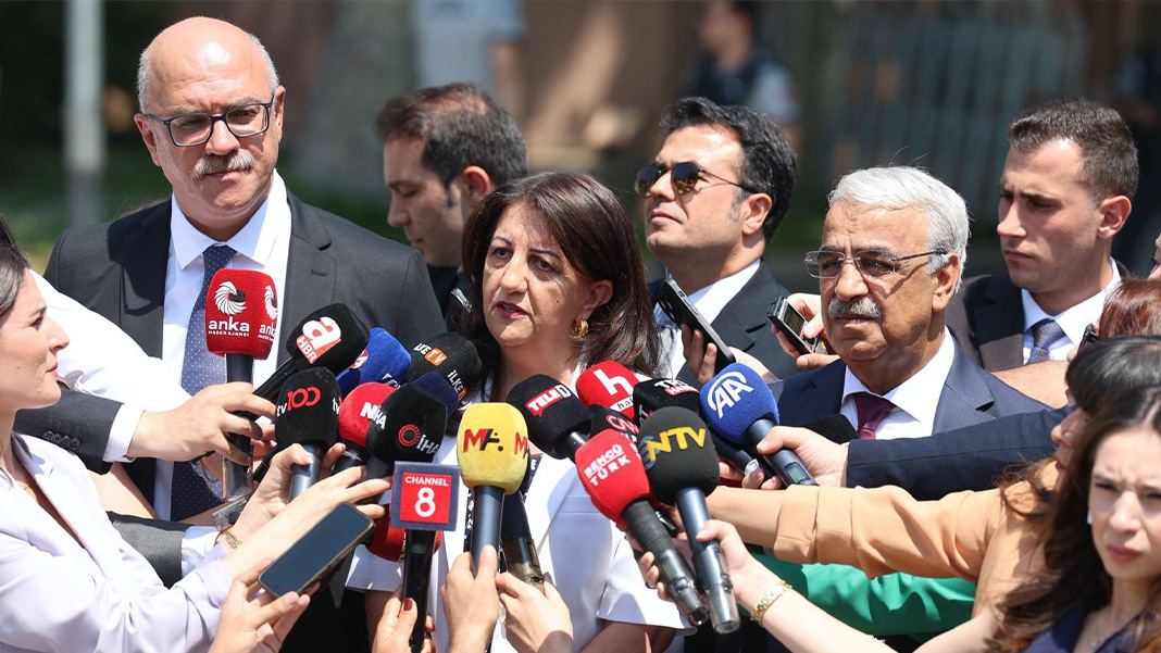 Son dakika! DEM Parti heyeti İmralı'da