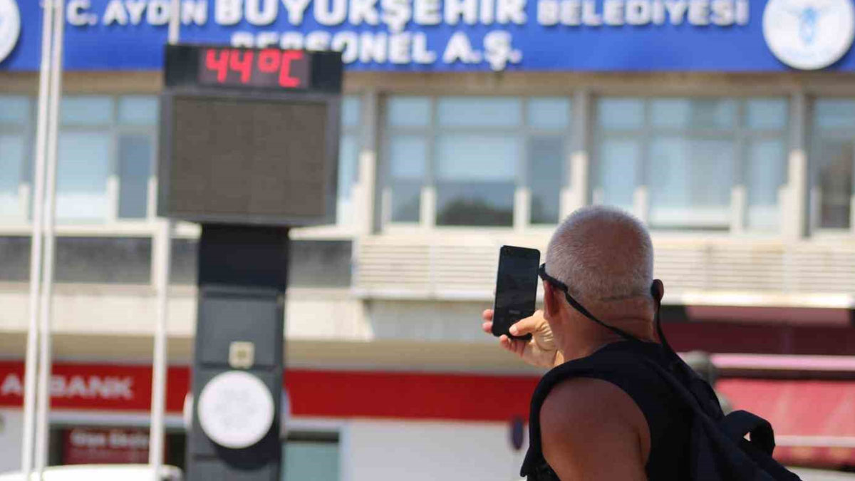 Meteoroloji alarm verdi: Sıcaklıklar 45 dereceye ulaşacak