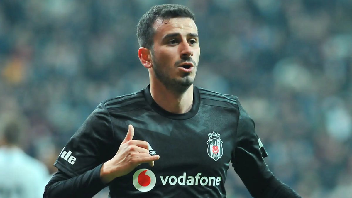 Beşiktaş'ın eski futbolcusu Oğuzhan Özyakup'tan taraftara tepki: Kimseye faydası yok!