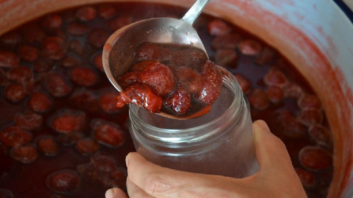 Ne şekerlenecek ne de bozulacak! Reçel yaparken dikkat edin: Uzun süre ilk günkü gibi saklayın