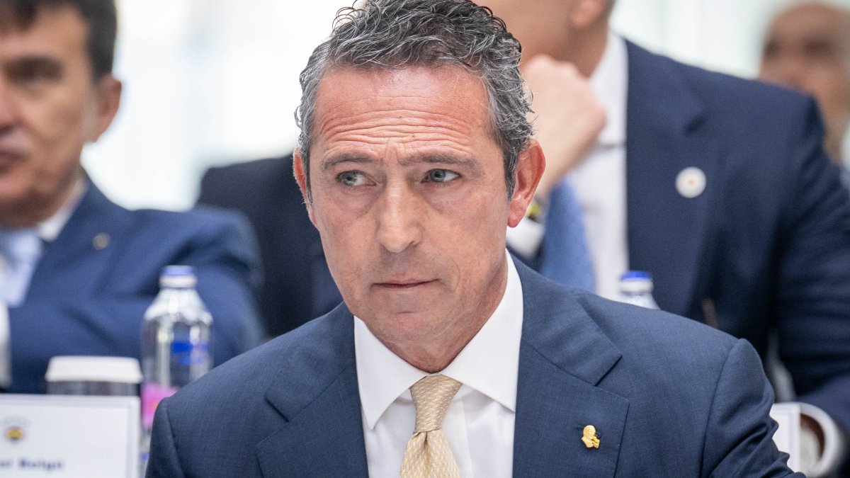Fenerbahçe Başkanı Ali Koç'tan sarı-lacivertli taraftara transfer müjdesi: Yüksek Divan Kurulu toplantısında açıkladı