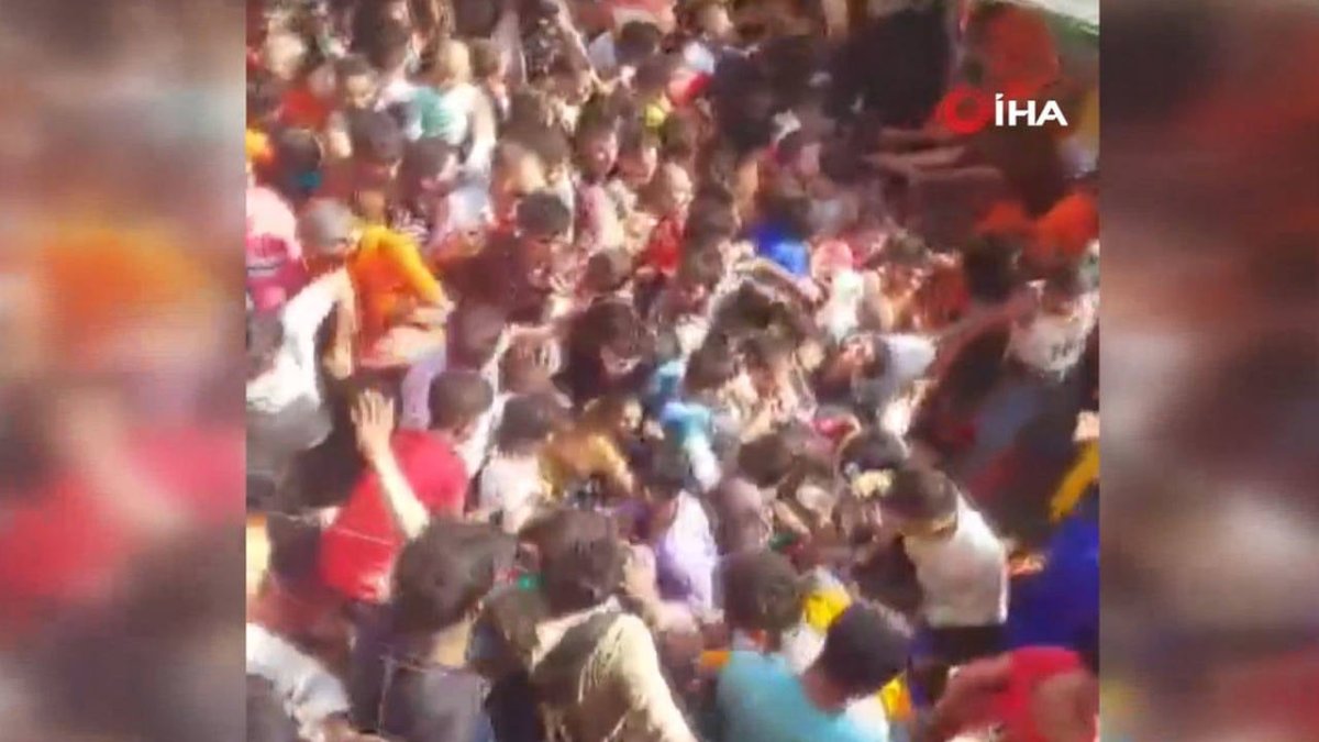 Hindistan'da tapınak izdihamı: 6 ölü, 25 yaralı