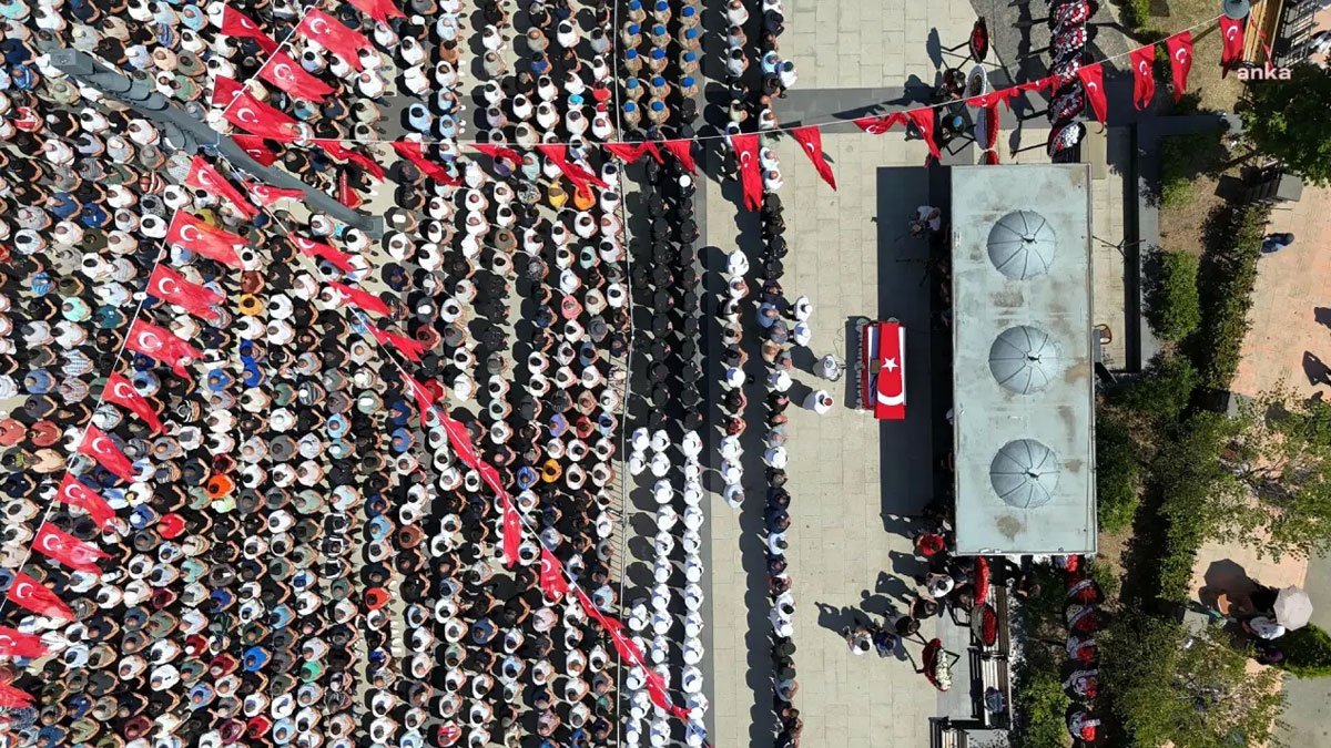 Hatay şehitleri son yolculuklarına uğurlandı