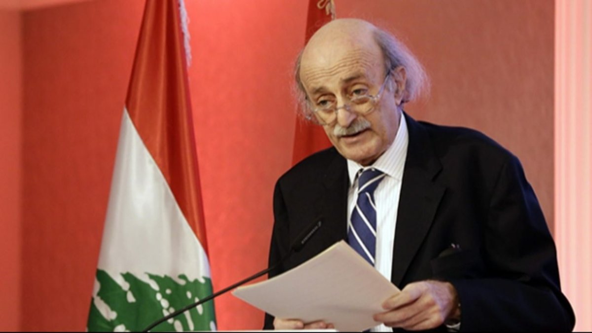 Lübnanlı Lider Canbolat'tan Hizbullah'a uyarı: "Ağır silahlar ülkeye felaket getirecek"