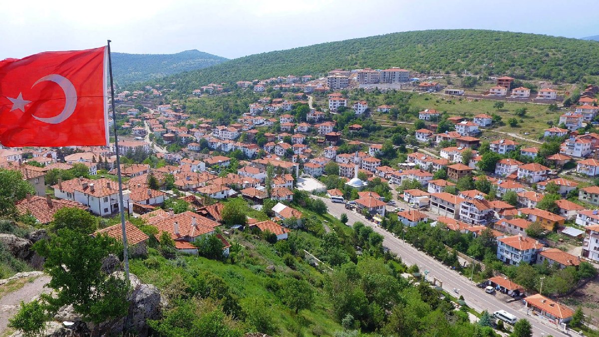Temiz hava almak isteyen piknik sepetini kaptığı gibi koşacak! Ankara’nın yeşile doyuran ilçesi açıklandı