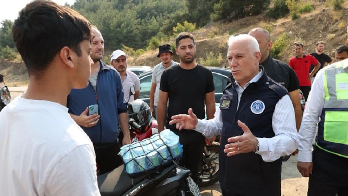 Bursa Büyükşehir Belediye Başkanı Bozbey’den yangın tepkisi: 6 farklı bölgede bir anda başlamış olması düşündürücü