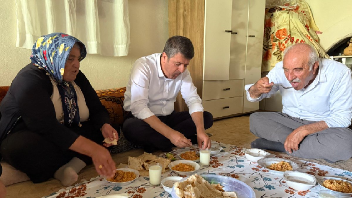 Tutdere ev hapsi sonrası ailesiyle buluştu: Özgürlük en güzel şey