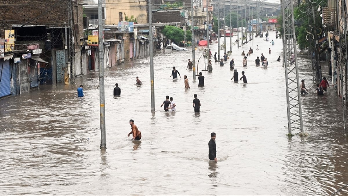 Pakistan’daki muson felaketinde bilanço artıyor