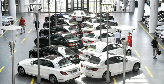 İkinci el araç satıcıları 2017'den umutlu