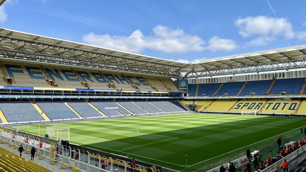 Fenerbahçe stadının adı resmen değişti