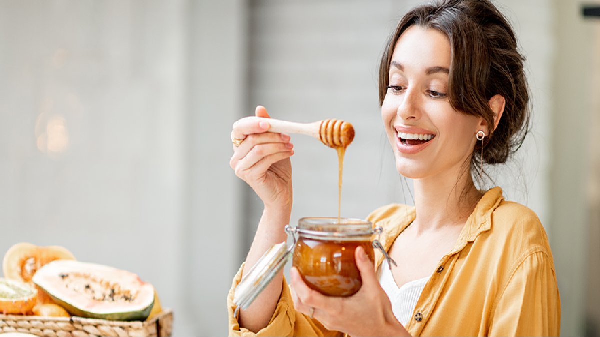 Yatmadan önce ağzınızı tatlandırın! Sadece 1 kaşık bal yerseniz ne olur? Etkilerine inanamayacaksınız…