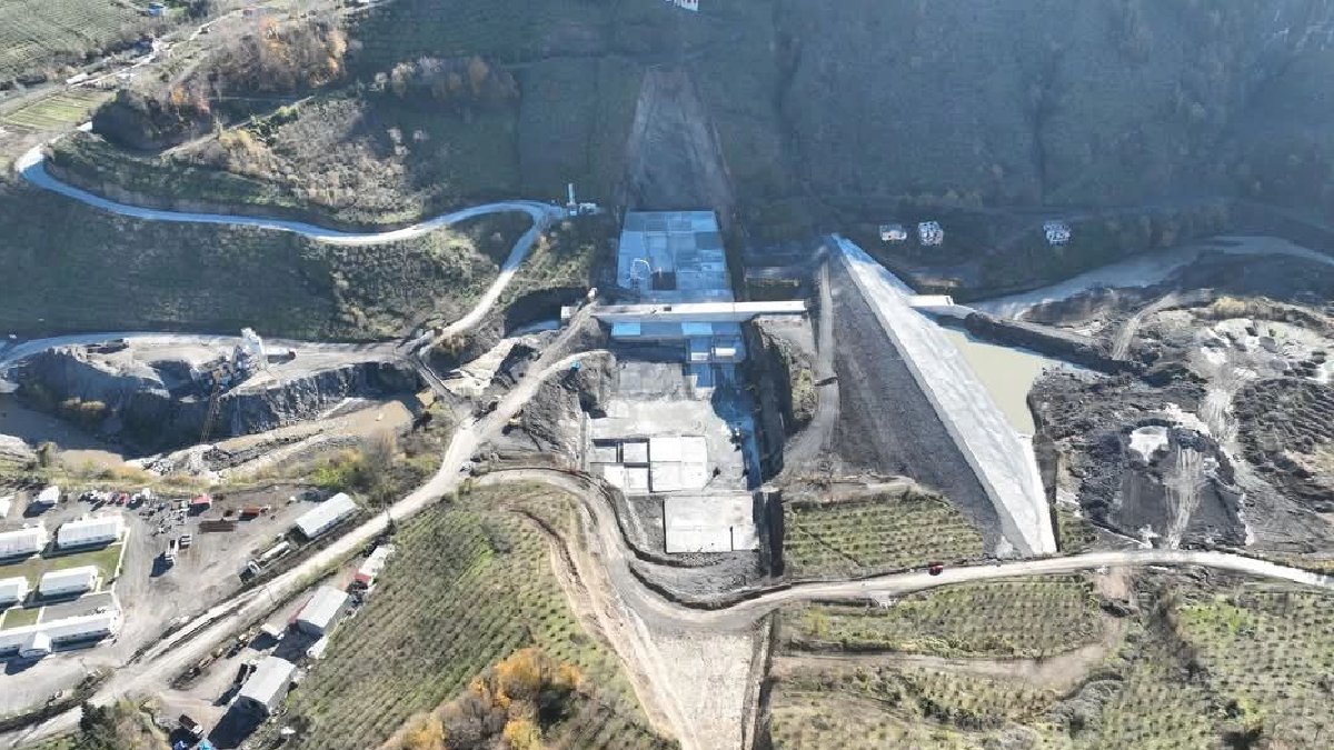 Yıllardır bitmeyen soruna neşter! 3 ilçe için büyük önem taşıyor: Dev projede sona yaklaşıldı