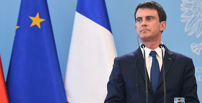 Valls: Türkiye konusunda ikiyüzlü tutumdan vazgeçilmeli
