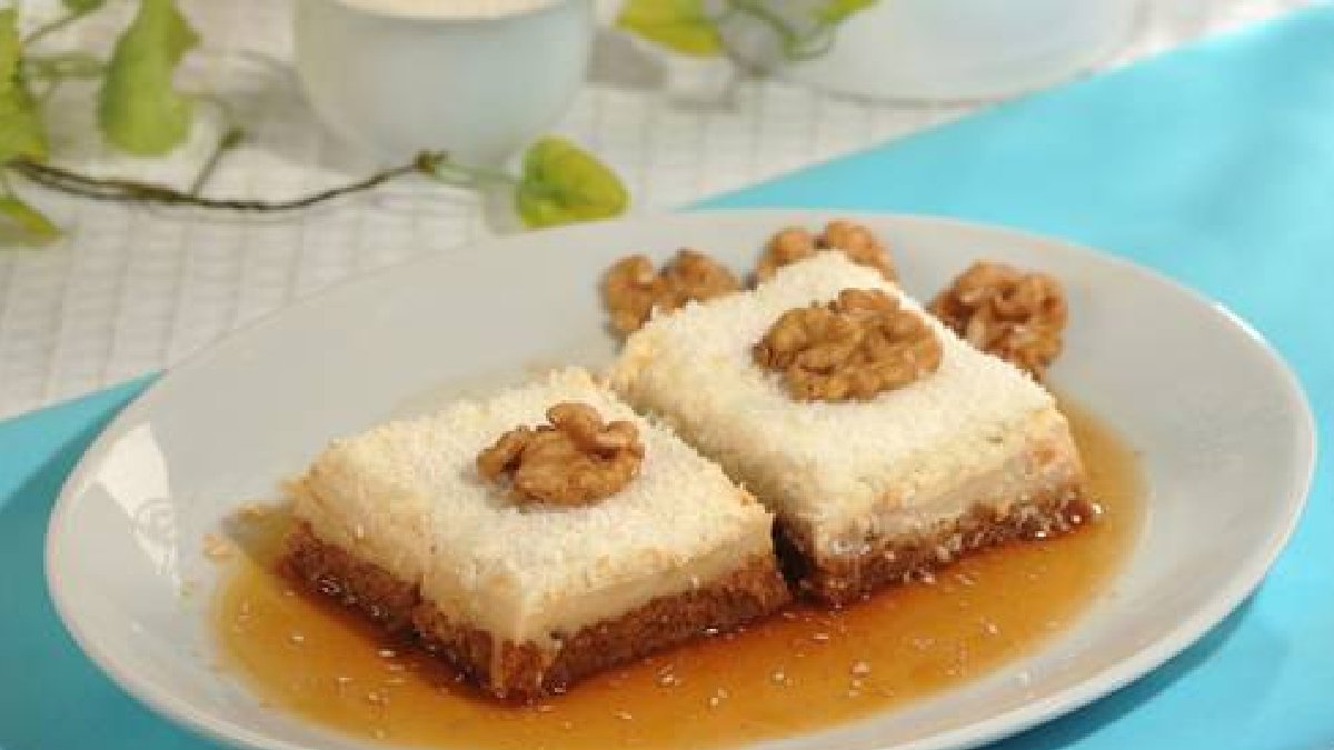 Ekmekleriniz çöpe gitmeyecek! Ekmekler hemen çıkıyor tatlı lezzete dönüşüyor: İşte karamelli ekmek tatlısı tarifi…