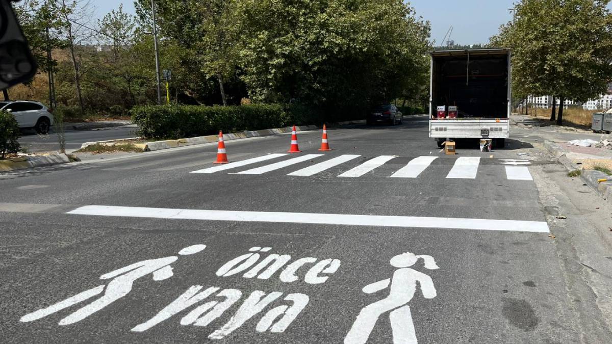 O ilçemizde öğrenciler ve engelliler için örnek uygulama: Bu alanlar çizgi çalışmalarıyla renkleniyor