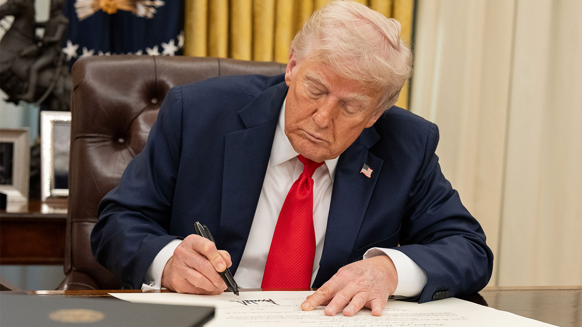 Trump, 60'tan fazla ülkenin gümrük tarifelerini yükseltti